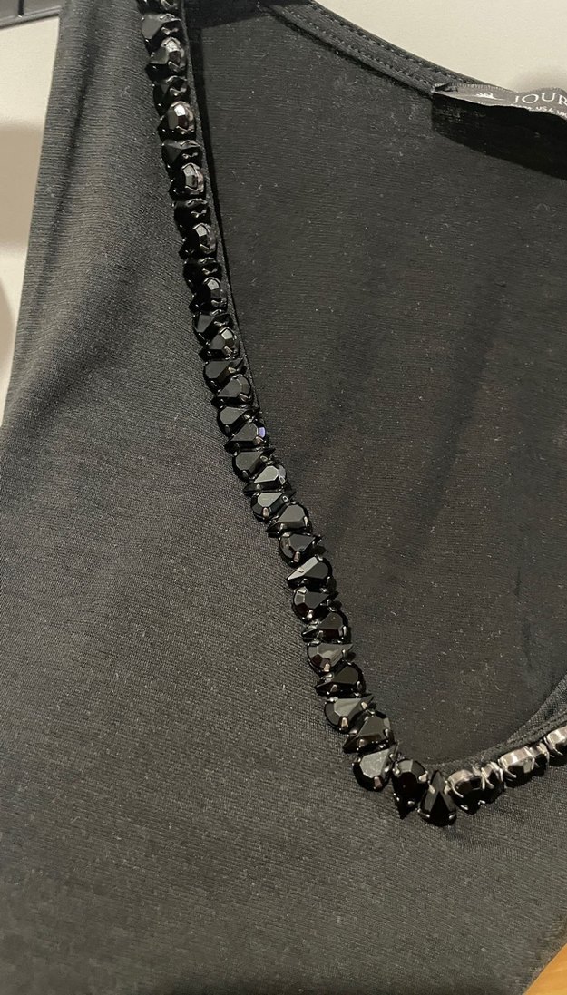 Taş Detaylı Siyah V Yakalı Kadın Bluz - Görsel 5