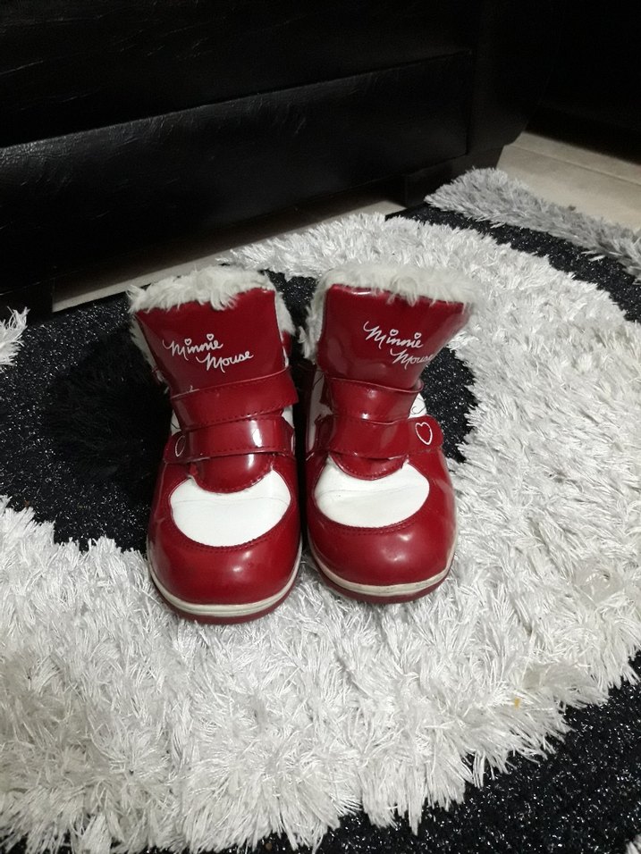 Kız Çocuk Kırmızı Minnie Baskılı Kürklü Bot - Görsel 2