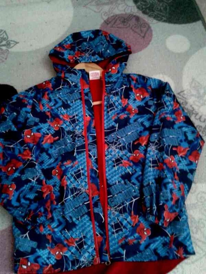 Erkek Çocuk Renkli Baskılı Yağmurluk - Görsel 2