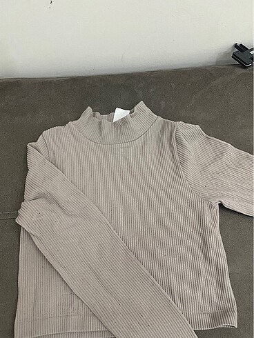 Zara Bluzz