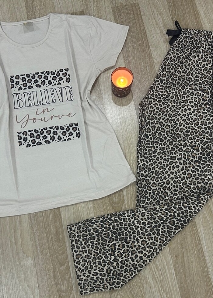 KISA KOLLU PİJAMA TAKIMI - Görsel 3