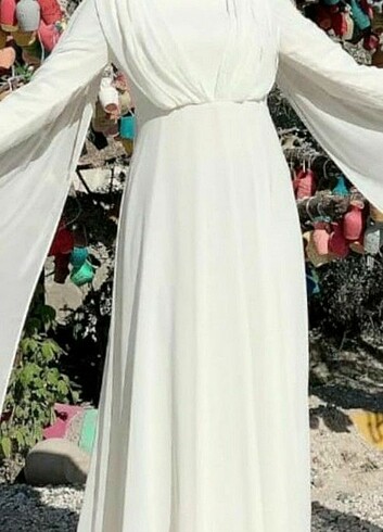 Beyaz uzun pelerinli - Görsel 2