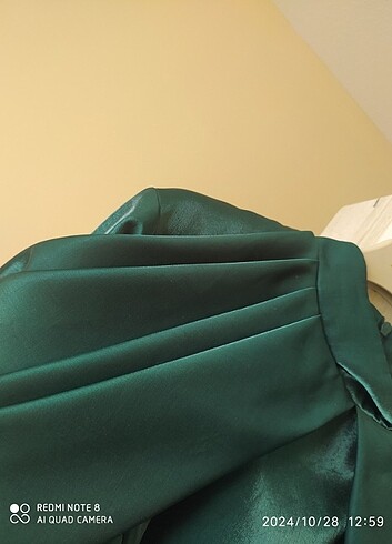 Yeşil renghi A kalite saten tok kumasi kalın abiye  - Görsel 2