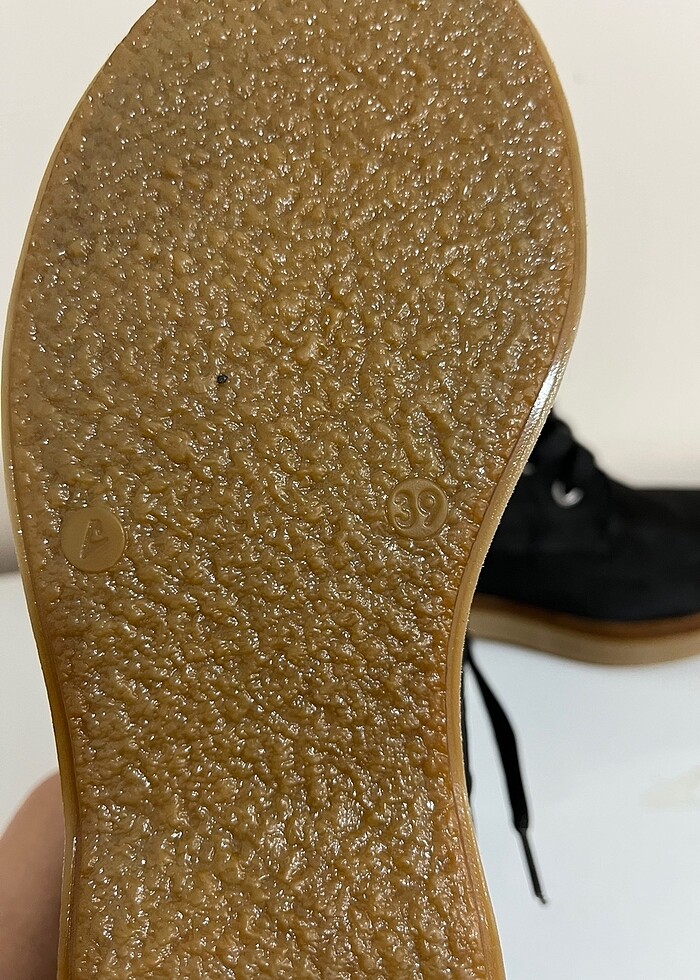 Etiketli süet bot - Görsel 3