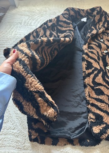 Kahverengi Zebra Desenli Dilvin Kürk - Görsel 4