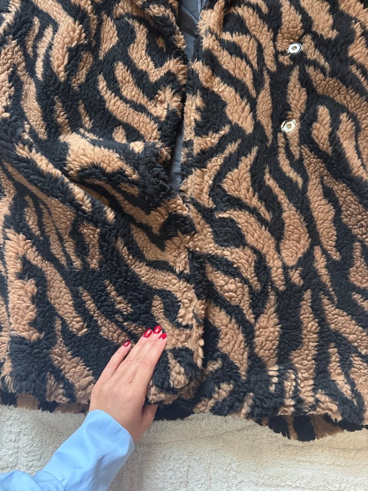 Kahverengi Zebra Desenli Dilvin Kürk - Görsel 3