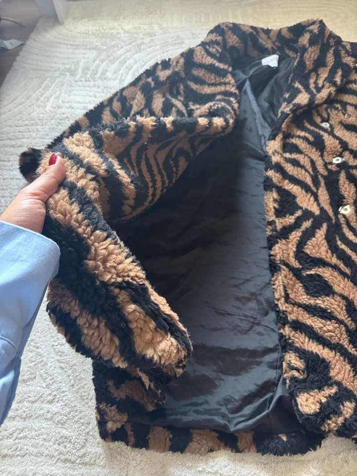 Kahverengi Zebra Desenli Dilvin Kürk - Görsel 4