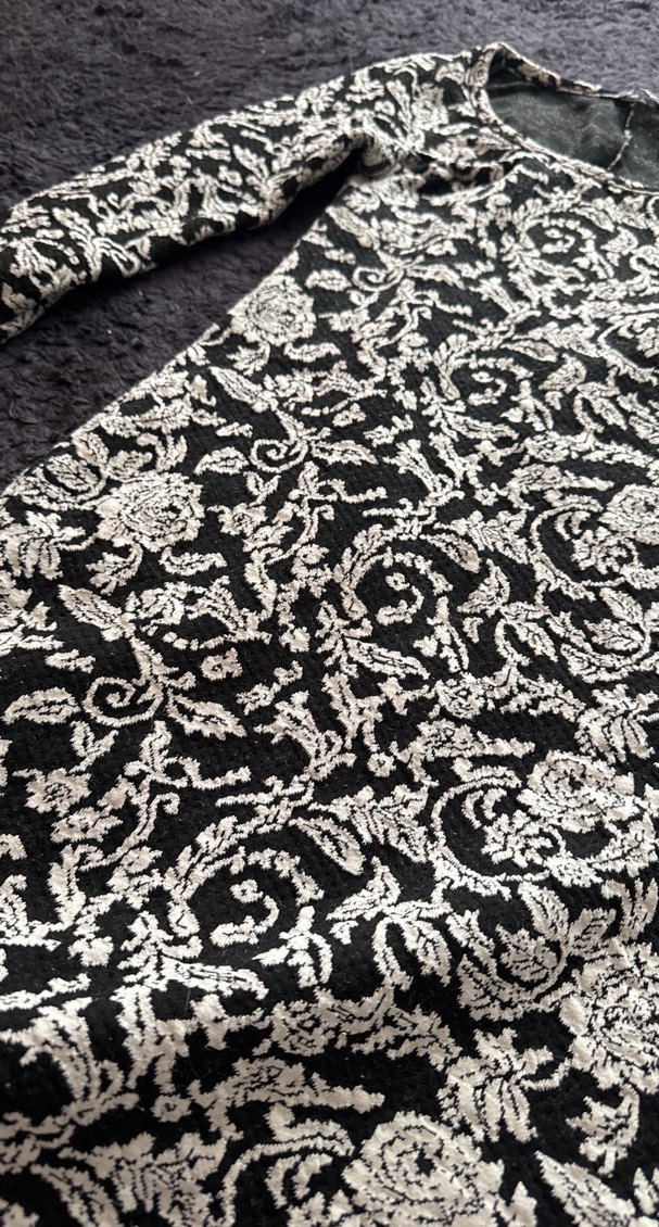 Dilvin Gri Çiçek Desenli Dantel Detaylı Uzun Kollu Triko Elbise - Görsel 4