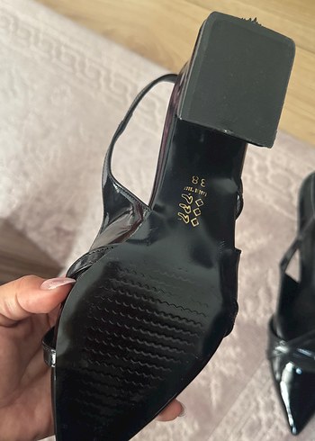 Siyah Rugan Kemerli Stiletto Kadın Ayakkabı - Görsel 3