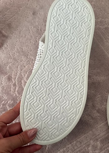 Beyaz Nakışlı Bohem Kadın Örgü Dolgu Topuk Terlik - Görsel 2