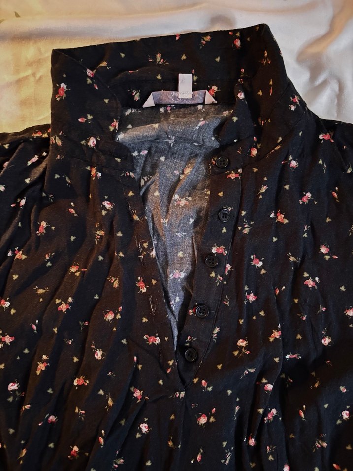 Y2K V Yaka Siyah Desenli Mini Elbise - Görsel 5