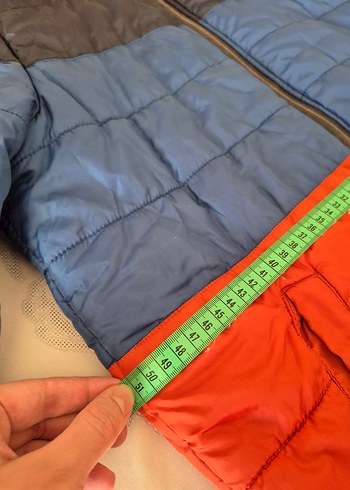 Erkek Çocuk Çok Renkli Kapüşonlu Mont - Görsel 3