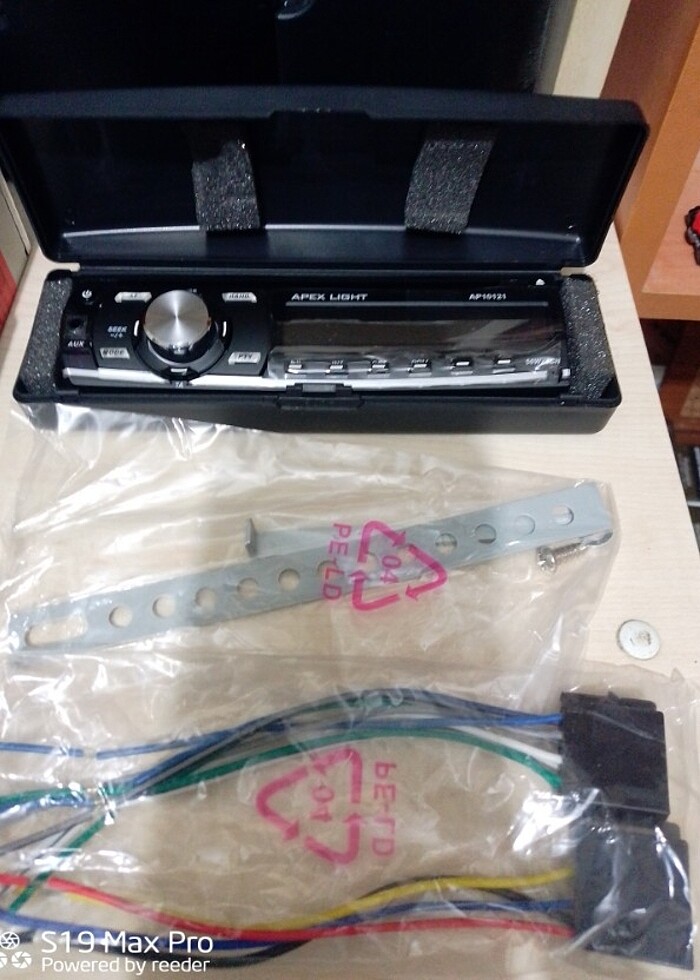 sıfır ürün Oto Teyp CD USB Sd Kart Girişli - Görsel 2