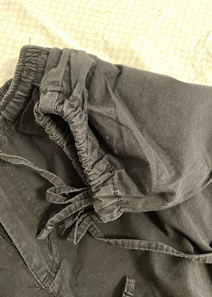 siyah parasut pantolon - Görsel 4