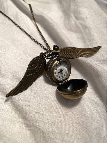 aesthetic harry potter snitch kolye