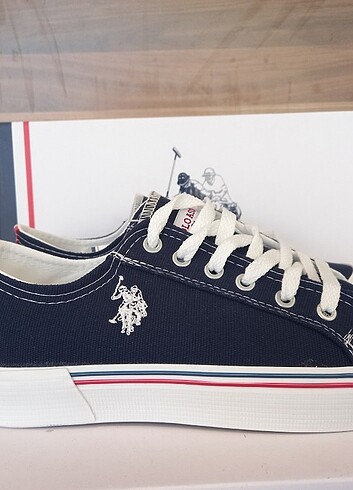 U.S Polo Assn. Convers