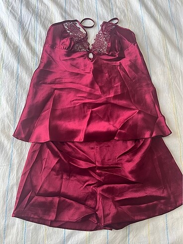 Pierre cardin saten askılı pijama takımı