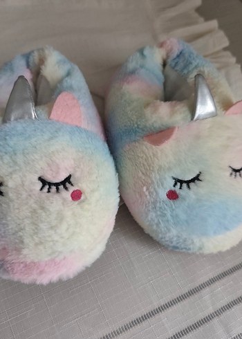 Kız Çocuk Renkli Unicorn Ev Terliği - Görsel 2