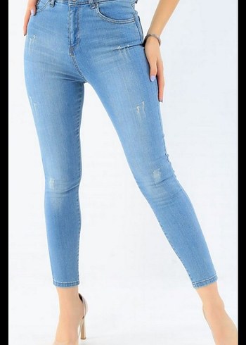 Kadın Açık Mavi Dar Kesim Midi Jean