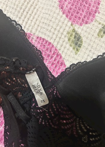 Diğer Siyah Dantel Bralet Sütyen