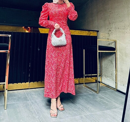 Prenses Kol Belden Oturtmalı RedWhite FlowerDress