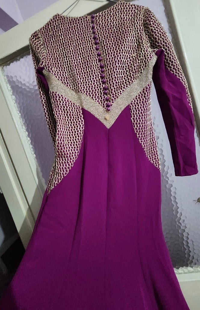 Uzun Mor Krep Drapeli Kadın Elbise - Görsel 3