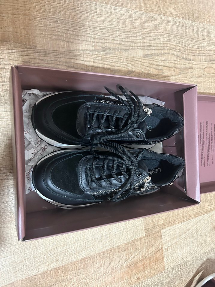 Derimod Kadın Siyah Yılan Desenli Platform Spor Ayakkabı - Görsel 4