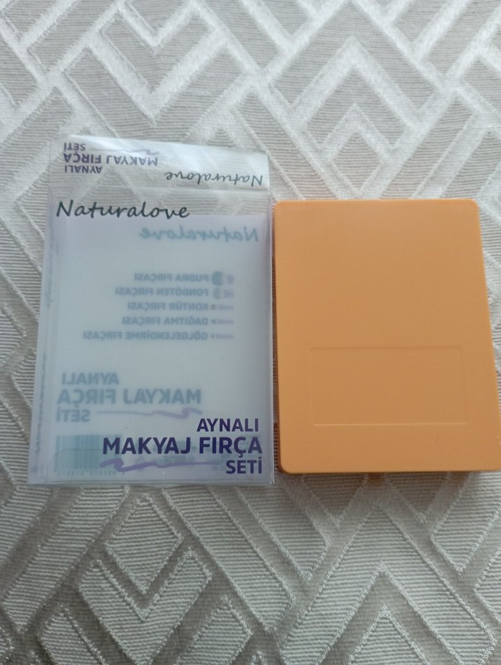 Bej Makyaj Fırçası Seti ve Ayna - Görsel 3