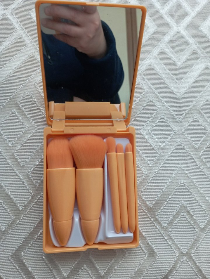 Bej Makyaj Fırçası Seti ve Ayna - Görsel 2