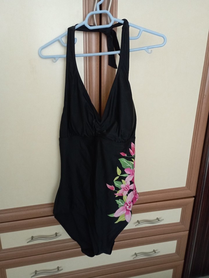 Siyah Çiçek Desenli Uzun Mayo - Görsel 2