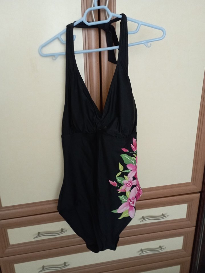 Siyah Çiçek Desenli Uzun Mayo - Görsel 3