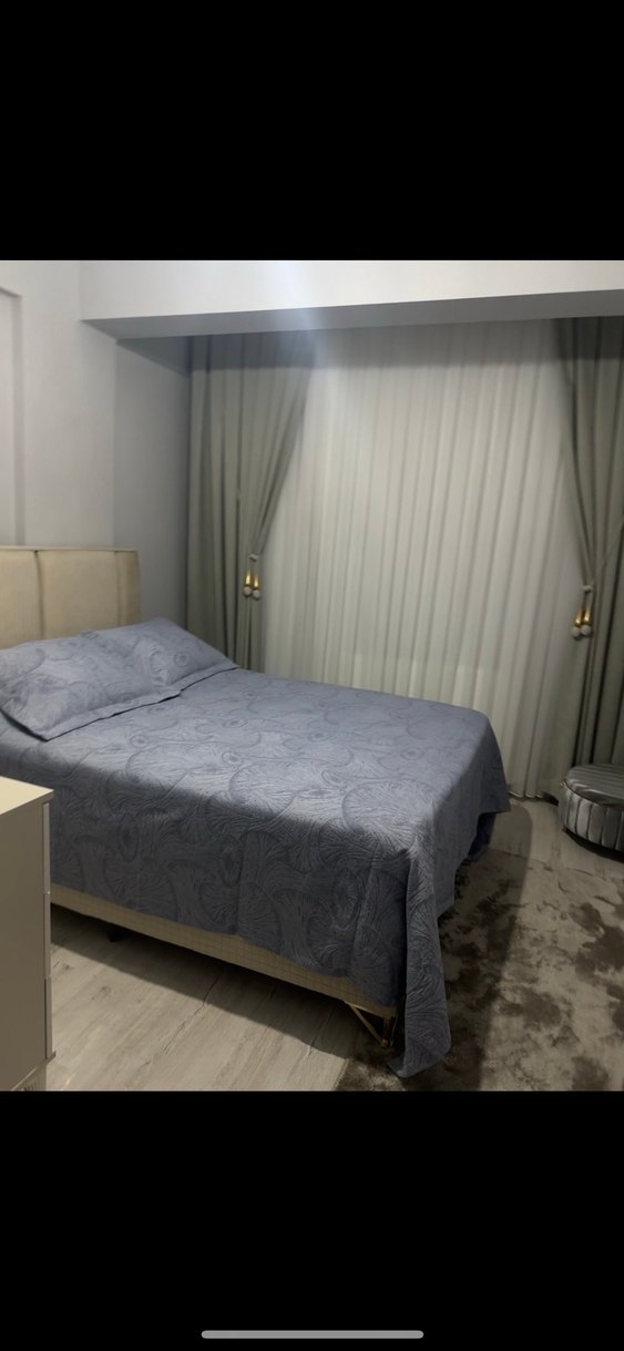 Gri Düz Desen Yatak Örtüsü - Görsel 2