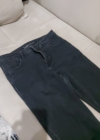 32 Beden Kadın Siyah Kemerli Normal Boy Skinny Jean