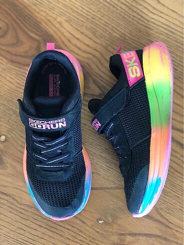 Skechers