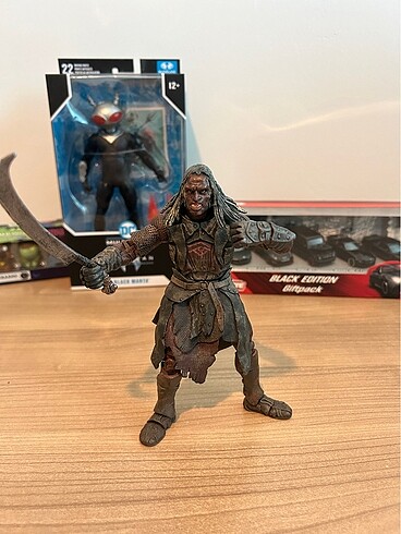 Toybiz LOTR Lord Of The Rings Shagrat Urukhai