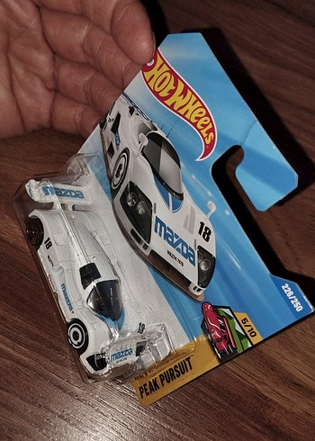 Hot Wheels Beyaz Mazda 767B Oyuncak Araba - Görsel 3