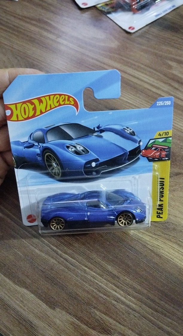 Hot Wheels Mavi Pagani Utopia Oyuncak Araba - Görsel 2