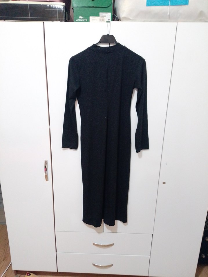 Siyah Uzun Kollu Keten Elbise - Görsel 3