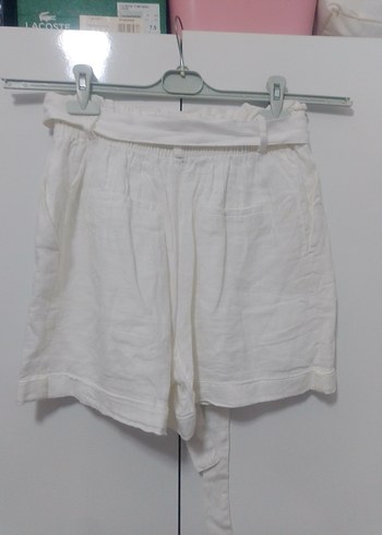 Beyaz Keten Kemerli Mini Şort - Görsel 2