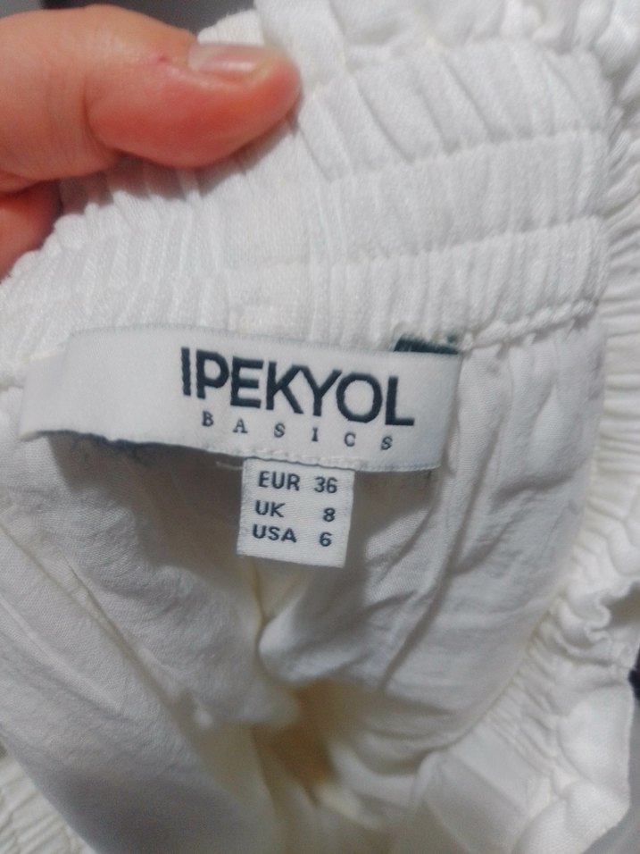 Beyaz Keten Kemerli Mini Şort - Görsel 4