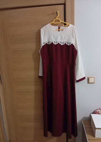 Bordo İşlemeli Uzun Kollu Elbise