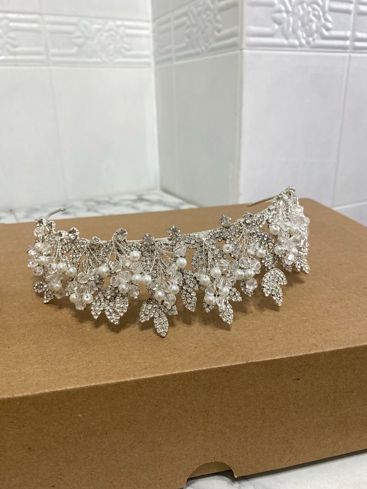 İnci İşlemeli Modern Klasik Gelin Tacı - Görsel 3