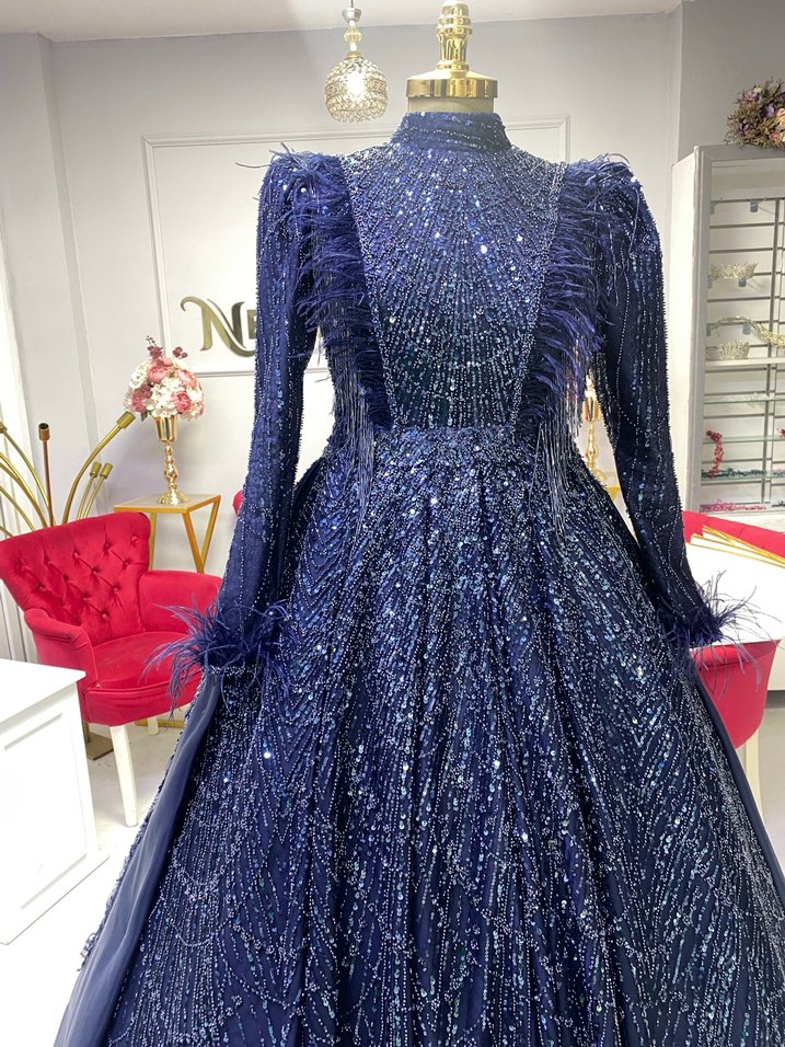 Lacivert komple dantel tüylü ve taş sarkıtlı nişanlık - Görsel 2