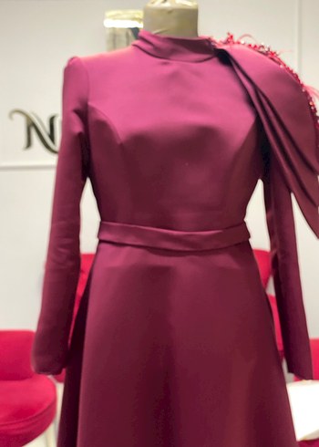 Bordo Uzun Kollu omuz detaylı tasarım elbise - Görsel 2