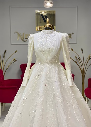 A kesim drapeli dantel işlemeli gelinlik - Görsel 4