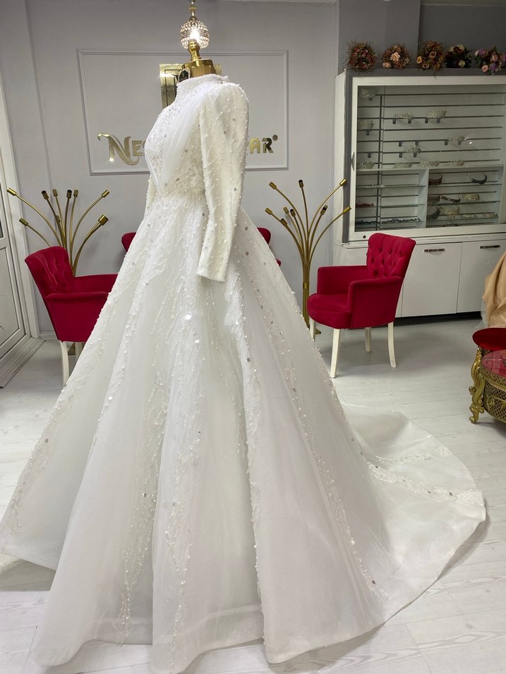 A kesim drapeli dantel işlemeli gelinlik - Görsel 2