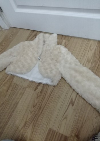 Kız Çocuk Beyaz Kürklü Bolero - Görsel 2