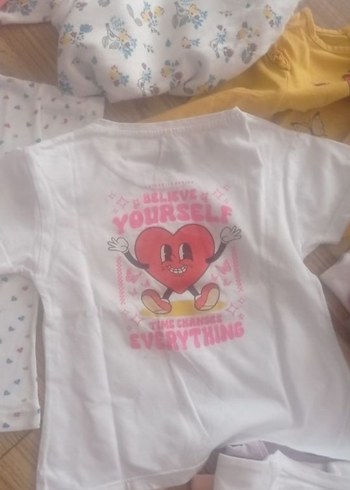 Kız Çocuk Baskılı Beyaz Kısa Kollu Tişört - Görsel 3