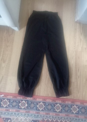 Siyah Kadın Rahat Kesim Midi Pantolon - Görsel 2