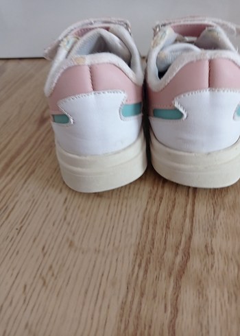 Pembe Baskılı Bağcıklı Kız Çocuk Spor Ayakkabı - Görsel 3